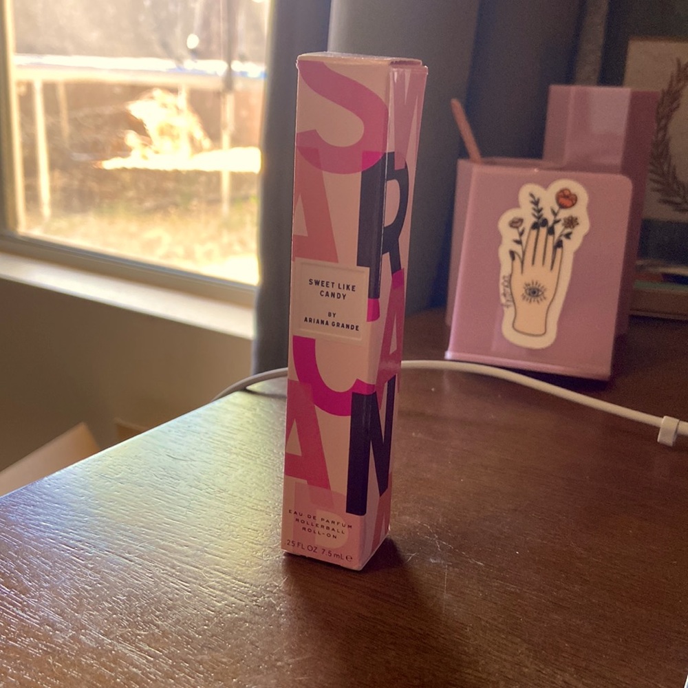 Ariana Grande sweet like candy rollerball